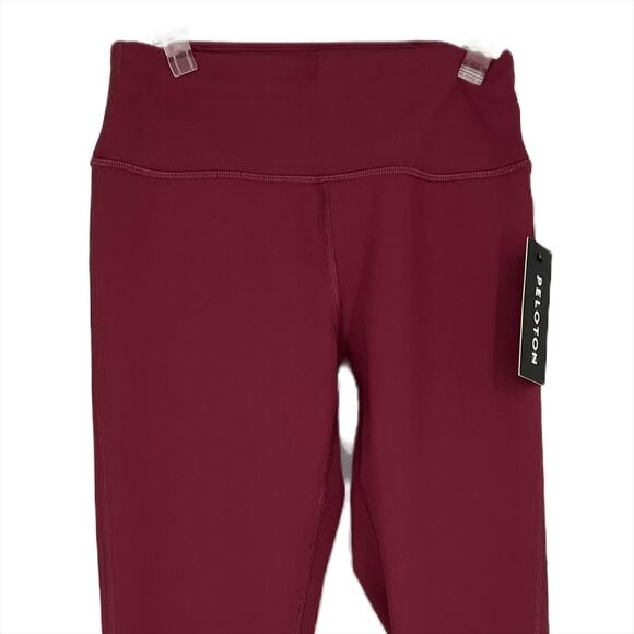 Peloton Women's Move Mission Rib Insert Legging in Maroon Size Small - Picture 2 of 7